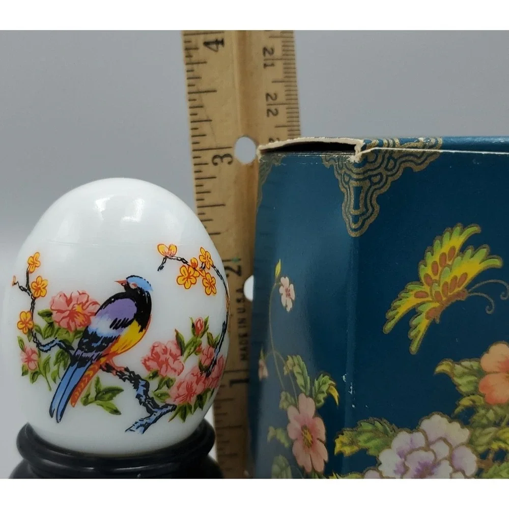 Vtg Avon Oriental Egg Delicate Blossoms Charisma Empty Perfume Bottle and Box‎